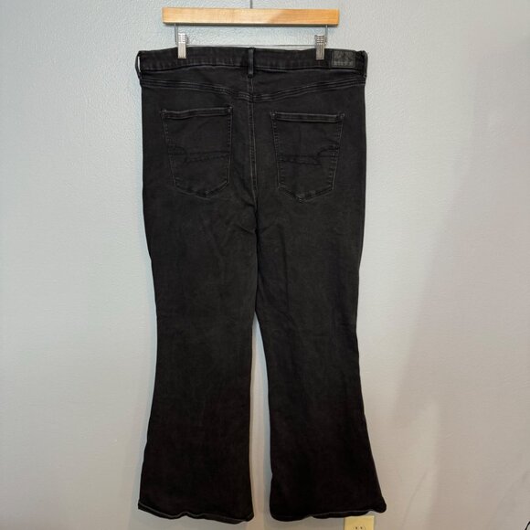 AMERICAN EAGLE curvy highest rise flare jeans in black size 20 - Picture 4 of 6